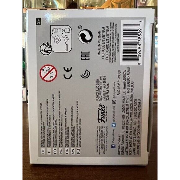 Funko POP! Captain America w/ Mjolnir Collector Corps Excl #481 in PROTECTOR - Picture 7 of 7